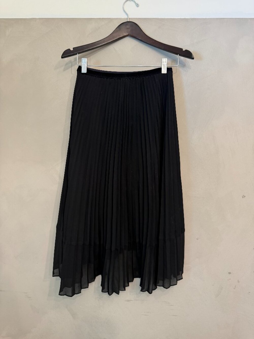 White House Black Market Black Pleated Midi Skirt Stretch S